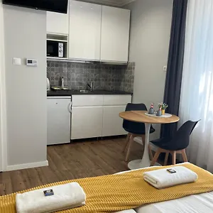 Apartman Illa, Eger